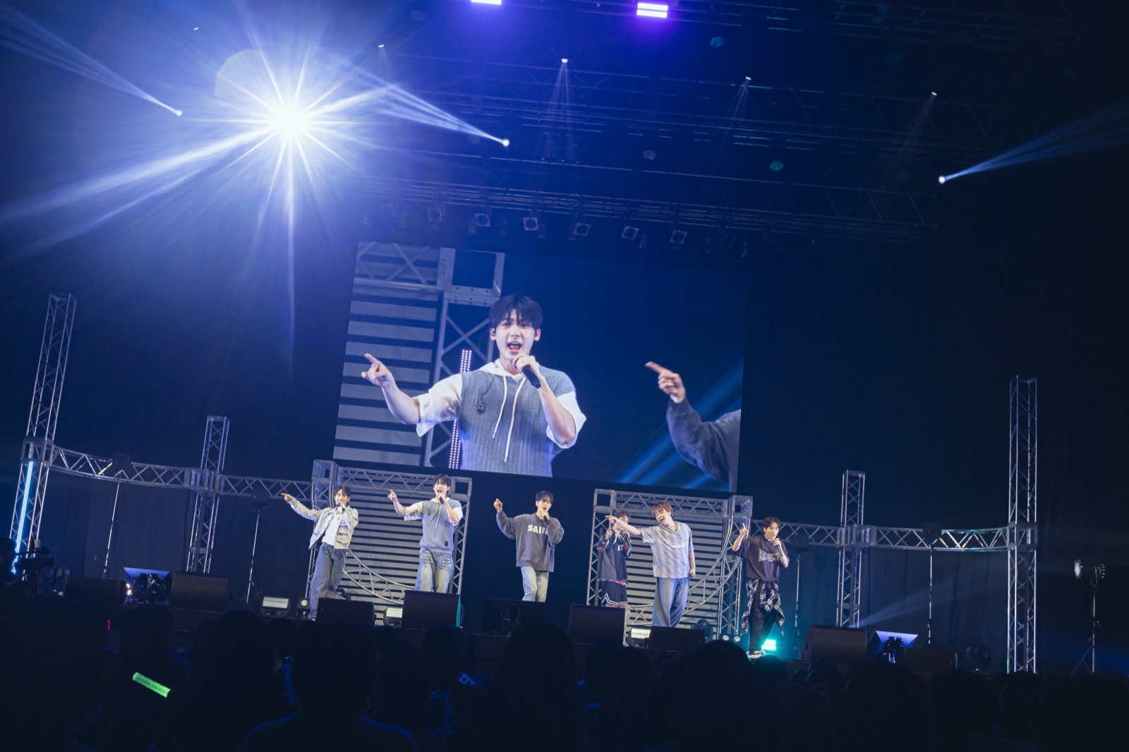 RE:ENGINE stage photo 8